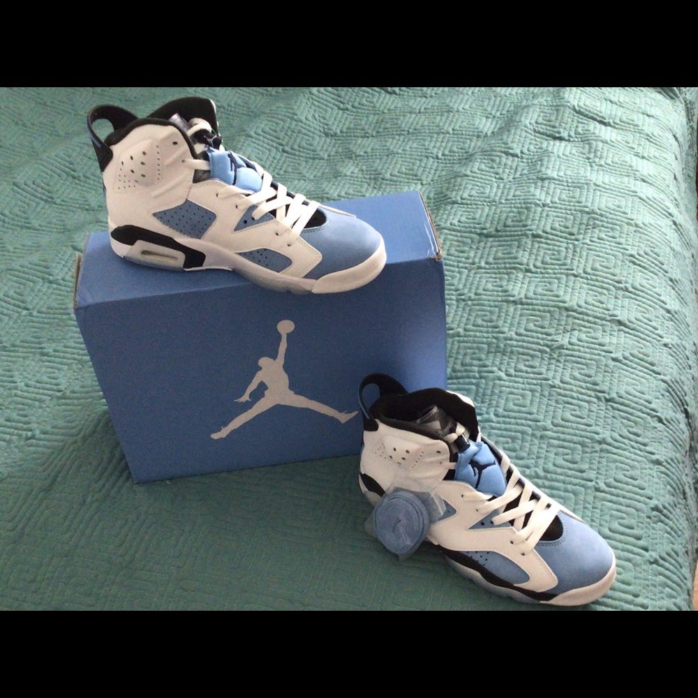 Air Jordon 6 Retro Carolina